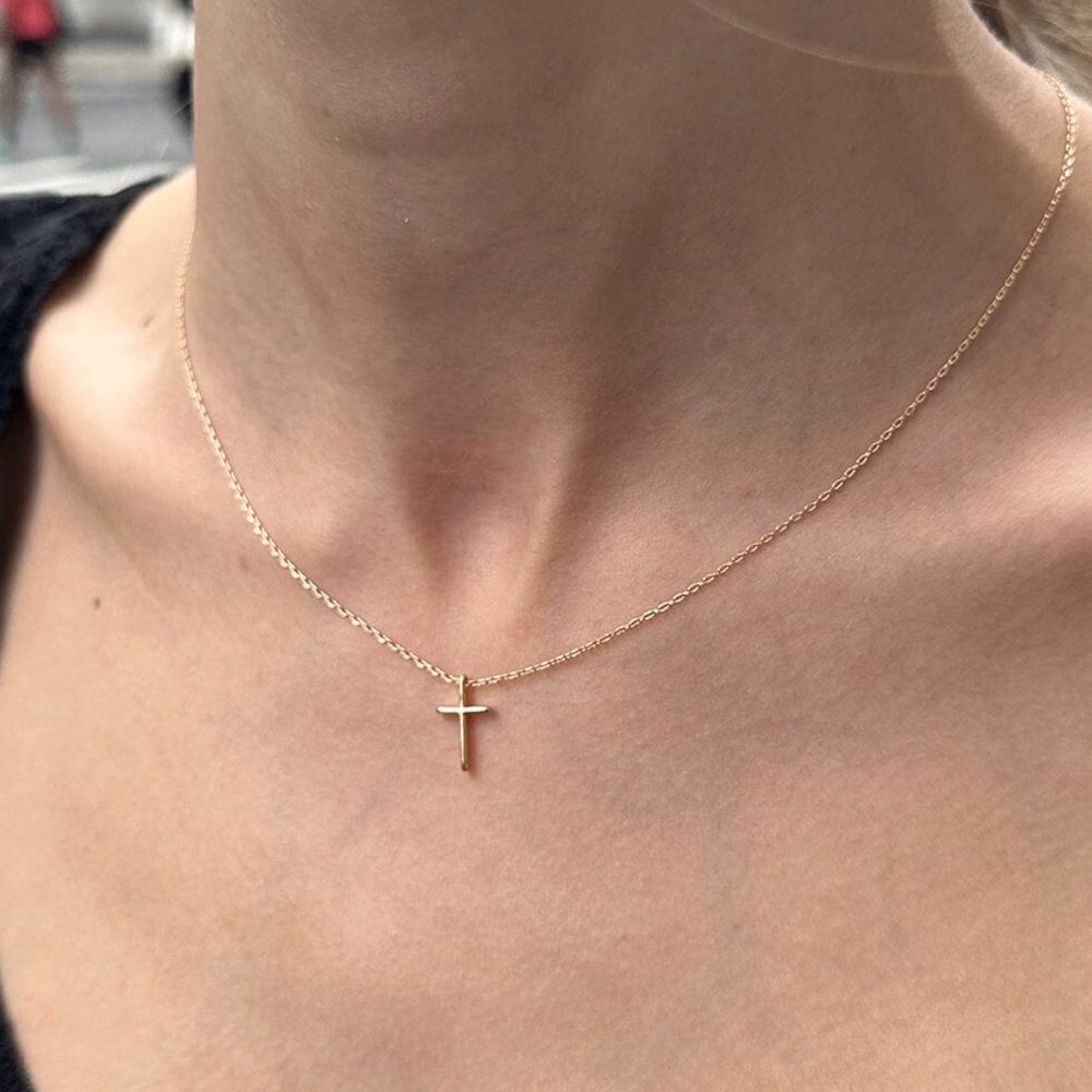 Brandy Melville MINI CROSS Gold Necklace